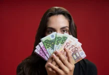 ΟΠΕΚΑ: Δείτε ποιοι θα πληρωθούν στις 31 Αυγούστου